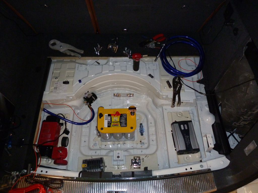 Semi Truck Battery Wiring : http://www.truckt.com Heavy Duty Truck